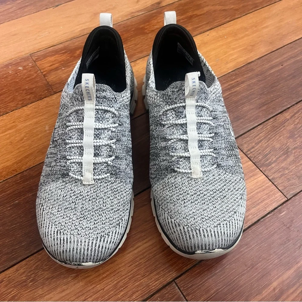 Skechers Luminate size 7.5 - Picture 2 of 10
